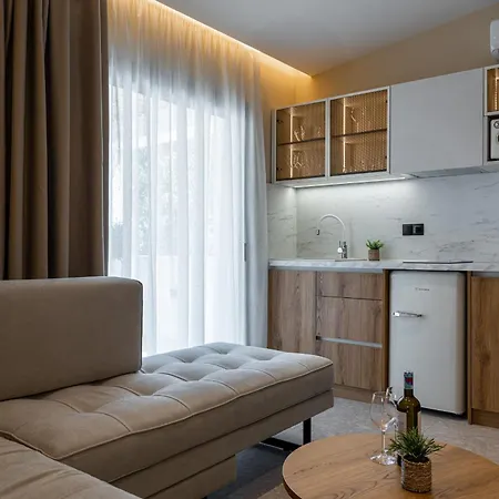 The 8 Keys アパートホテル 4*