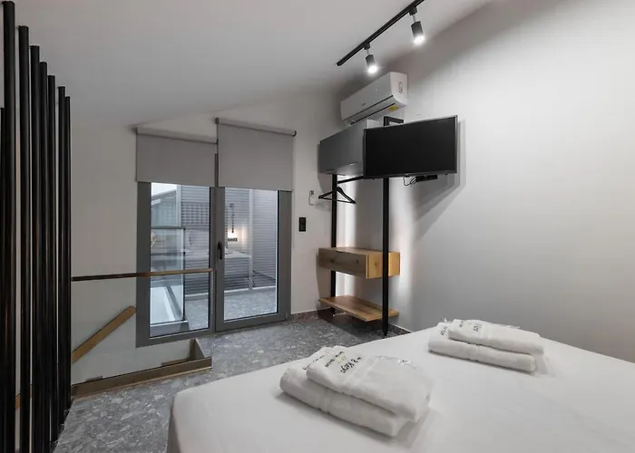 The 8 Keys Apartahotel 4*