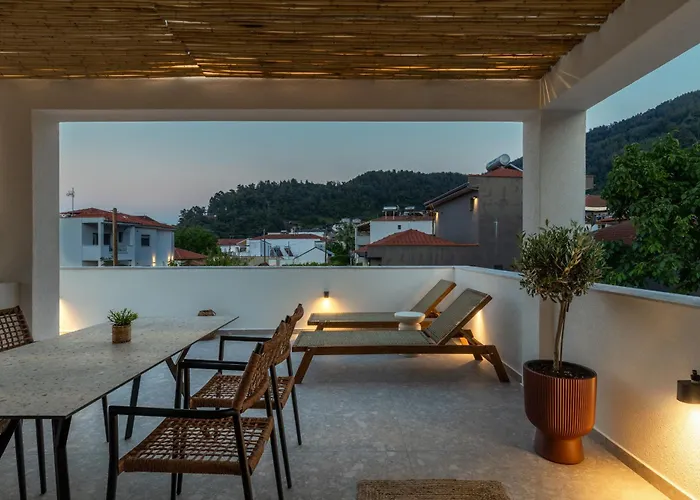 Apartahotel The 8 Keys 4*