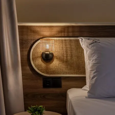 The 8 Keys 4* Skala Potamia